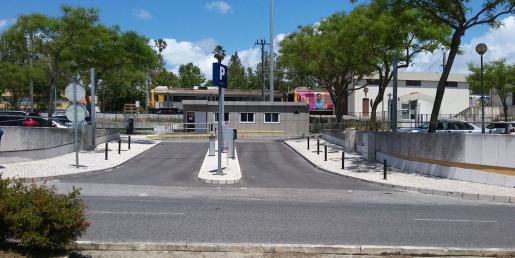 Parque de estacionamento de Carcavelos